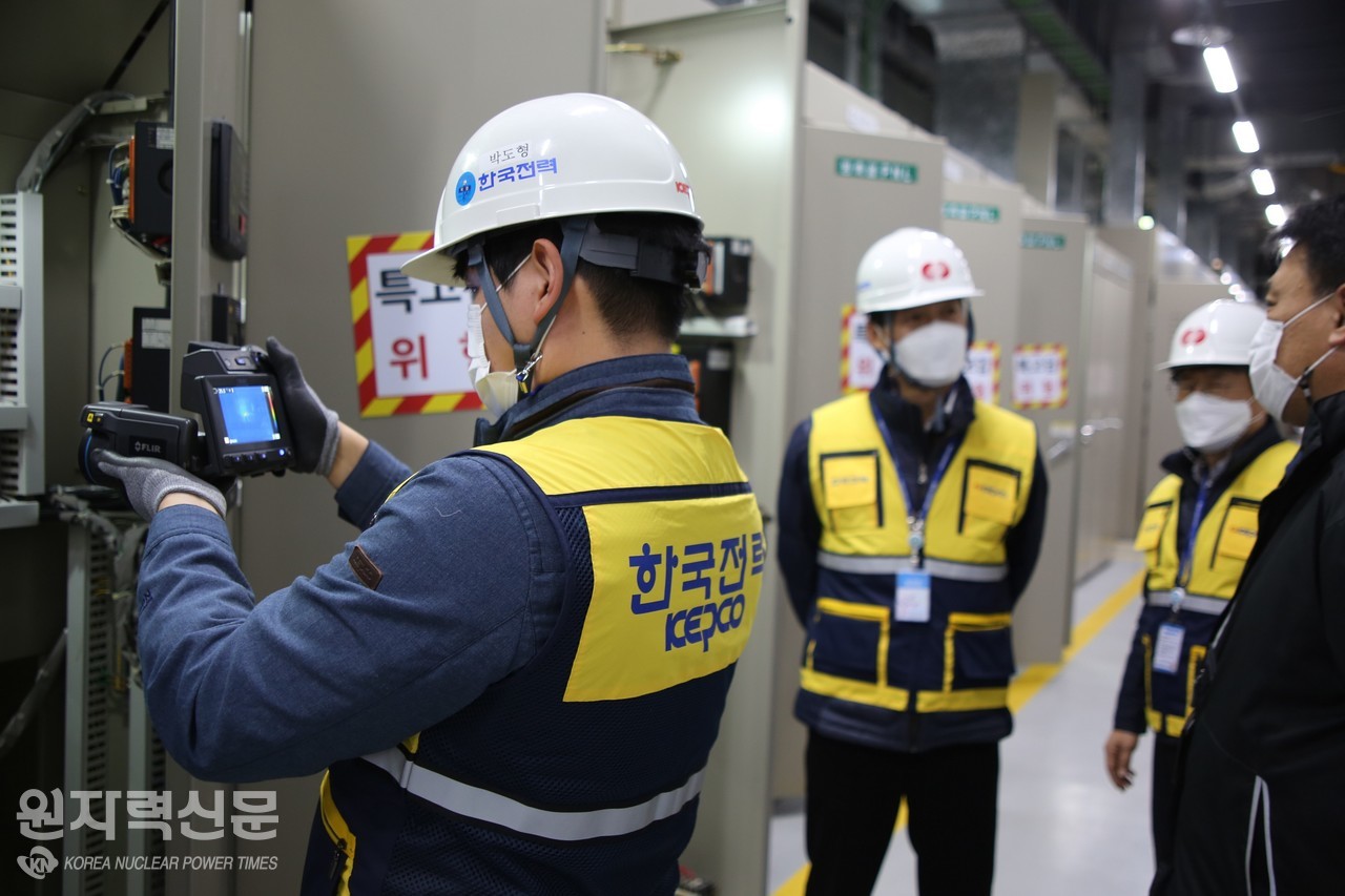 한국전력은 코로나 19 및 동계 기간의 안정적인 전력공급을 위해 '특별전력설비 운영대책'을 시행한다.  (사진제공 = 한전 홍보실)