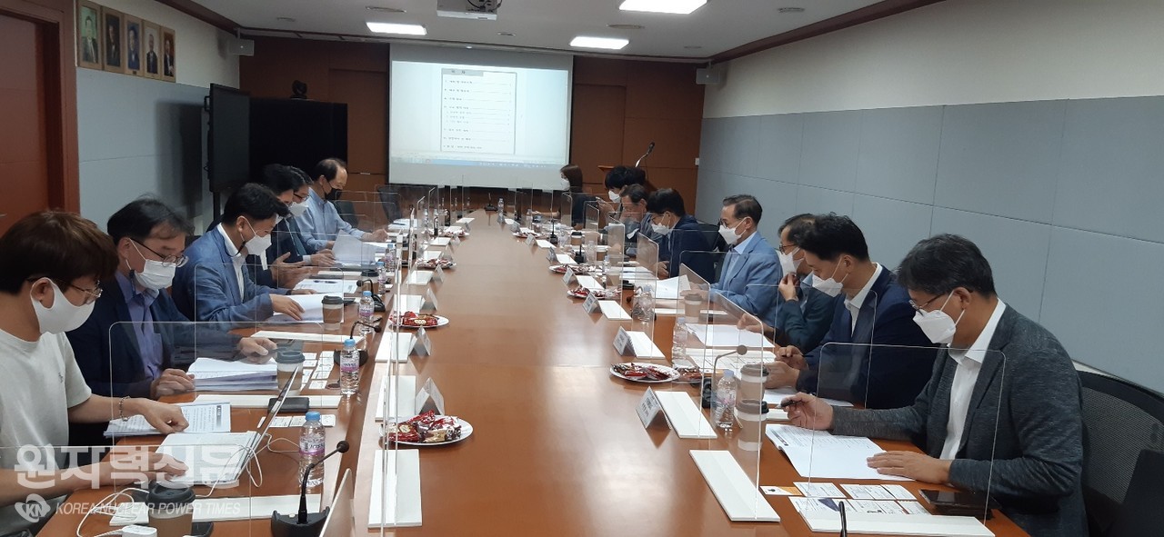 한국전기산업진흥회(회장 구자균)는 전기산업 디지털 전환(DX) 확산을 위한 생태계 구축위원회를 출범하고 착수회의를 개최했다. 