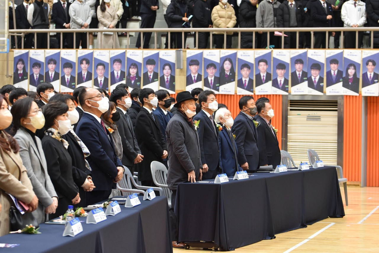 한국전력학원 수도전기공업고등학교(교장 최명호)는 11일, ‘제59회 졸업식’을 교내 정약용체육관에서 개최했다.  사진 = 수도공고