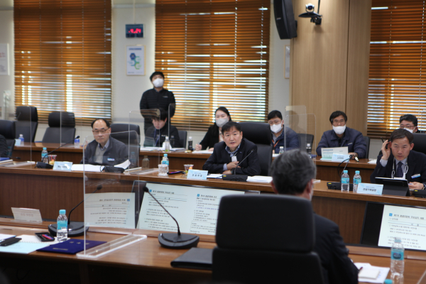 한국남동발전은 14일 사전예방형 안전설계시스템 구축을 위해 안전설계 총괄위원회를 개최했다.  사진 = 남동발전
